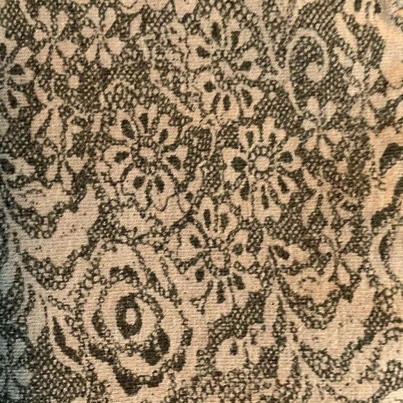 Forever 21 Gray Floral Lined Pull On Mini Skirt M (C-002) - Picture 5 of 5